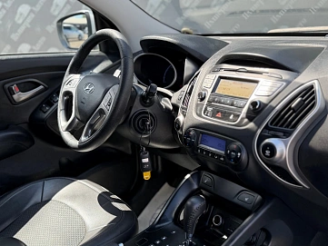 Hyundai ix35, 2010г., полный привод, автомат