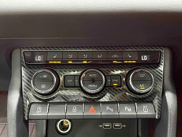 Skoda Karoq, 2021г., передний привод, автомат