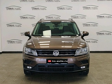 Volkswagen Tiguan, 2020г., передний привод, робот