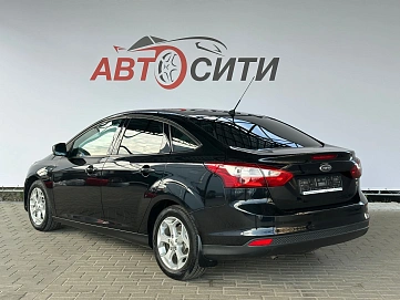 Ford Focus, 2011г., передний привод, механика