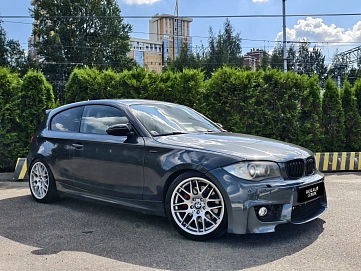 BMW 1 серии, 2008г, задний привод, автомат