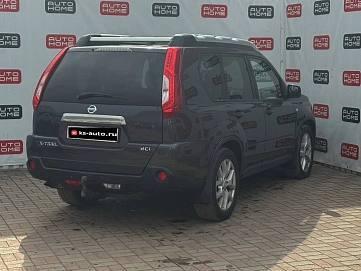Nissan X-Trail, 2011г., передний привод, вариатор