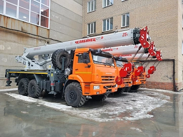 Челябинец КС 55732, 2025г.
