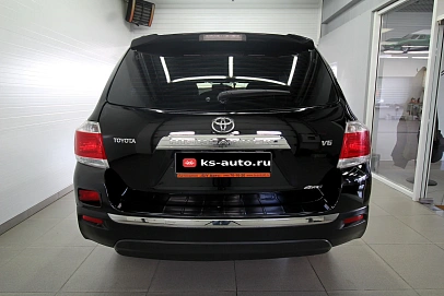 Toyota Highlander, 2011г., полный привод, автомат