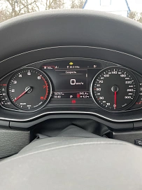 Audi A4, 2019г., передний привод, робот