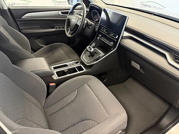 Haval M6, 2023г., передний привод, робот