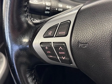 Suzuki Grand Vitara, 2011г., полный привод, автомат