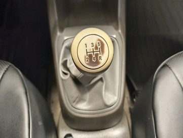 Chevrolet Cobalt, 2013г., передний привод, механика