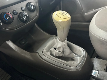 Chevrolet Cobalt, 2013г., передний привод, механика