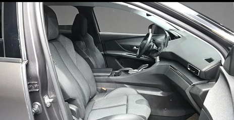 Peugeot 308, 2022г., передний привод, автомат