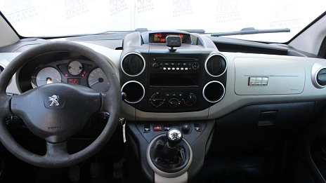 Peugeot Partner, 2012г., передний привод, механика