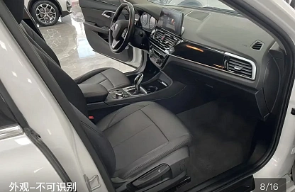 BMW 1 серии, 2022г., передний привод, автомат