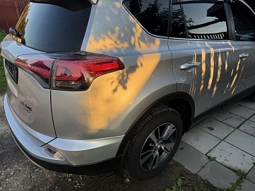 Toyota RAV4, 2019г., полный привод, вариатор