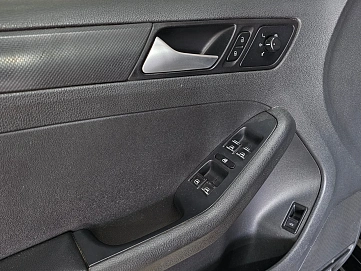 Volkswagen Jetta, 2013г., передний привод, автомат