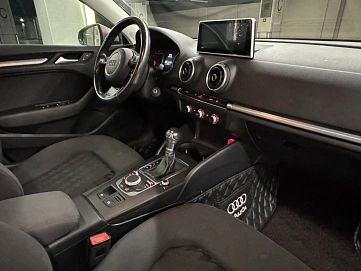 Audi A3, 2016г., передний привод, робот