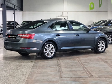 Skoda Superb, 2017г., передний привод, робот