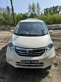 Honda Freed, 2012г., передний привод, вариатор