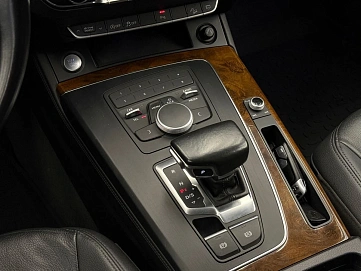 Audi Q5, 2017г., полный привод, робот