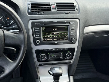Skoda Octavia, 2009г., передний привод, робот