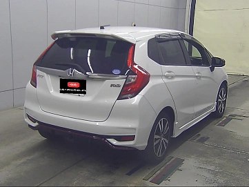 Honda Fit, 2018г., передний привод, вариатор