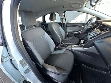 Ford Focus, 2012г., передний привод, робот