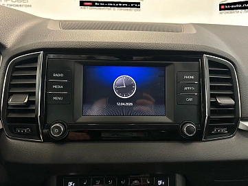 Skoda Karoq, 2020г., передний привод, автомат