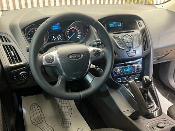 Ford Focus, 2012г., передний привод, механика