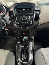 Chevrolet Cruze, 2009г., передний привод, автомат