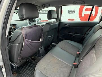Opel Astra, 2008г., передний привод, механика