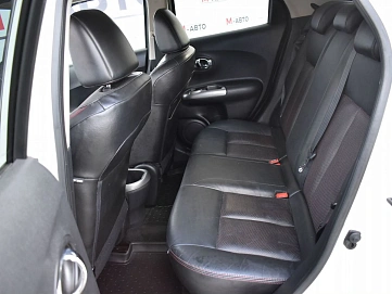 Nissan Juke, 2013г., передний привод, вариатор