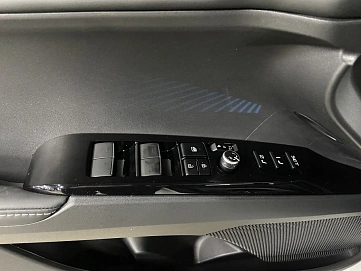 Toyota Camry, 2025г., передний привод, вариатор