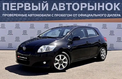 Toyota Auris, 2008г., передний привод, механика