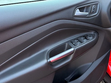 Ford Kuga, 2017г., передний привод, автомат