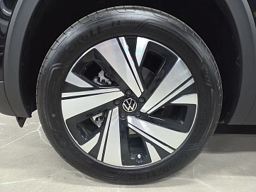Volkswagen Teramont, 2026г., полный привод, робот