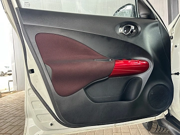 Nissan Juke, 2013г., передний привод, вариатор