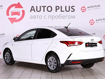 Hyundai Solaris, 2021г., передний привод, автомат