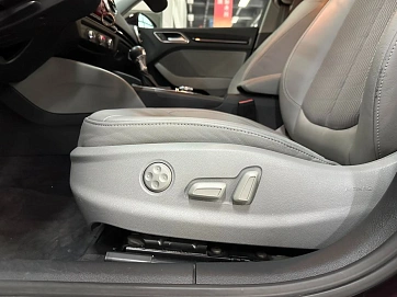 Audi A3, 2018г., передний привод, робот