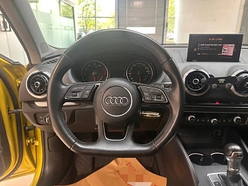 Audi A3, 2017г., передний привод, робот
