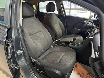 Opel Astra, 2013г., передний привод, механика