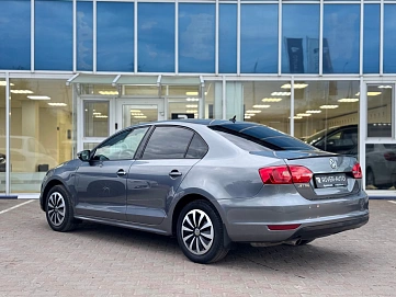 Volkswagen Jetta, 2014г., передний привод, механика