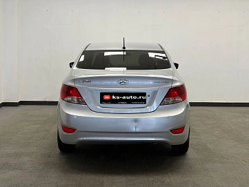 Hyundai Solaris, 2011г., передний привод, механика