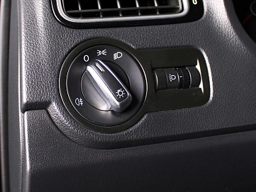 Volkswagen Polo, 2019г., передний привод, автомат