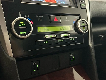 Toyota Camry, 2013г., передний привод, автомат