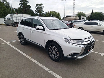 Mitsubishi Outlander, 2016г, полный привод, вариатор