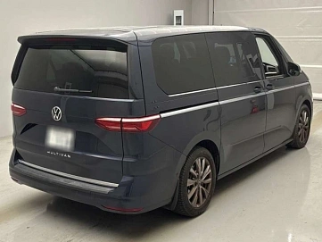 Volkswagen Multivan, 2023г, передний привод, робот