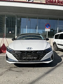 Hyundai Elantra, 2023г., передний привод, вариатор