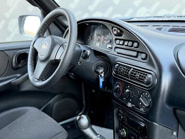 Chevrolet Niva, 2014г., полный привод, механика