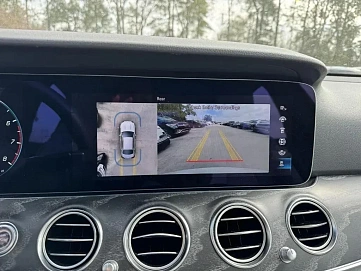 Mercedes-Benz E-Класс, 2022г., задний привод, автомат