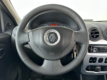Renault Logan, 2010г., передний привод, механика