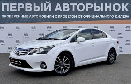 Toyota Avensis, 2012г., передний привод, вариатор